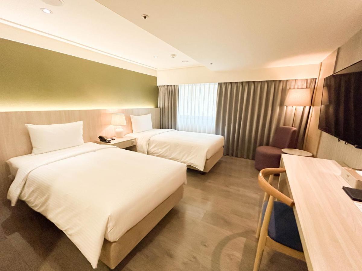 Green Hotel - Tea Way Тайджун Екстериор снимка